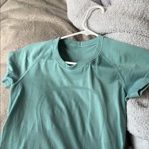 Lululemon Top Size 6 Light Teal